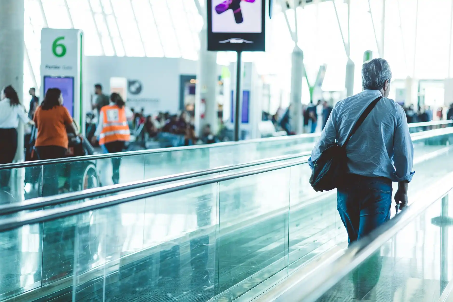 2025年航空服务新规落地，企业差旅采购需关注的三大变化正文配图 1
