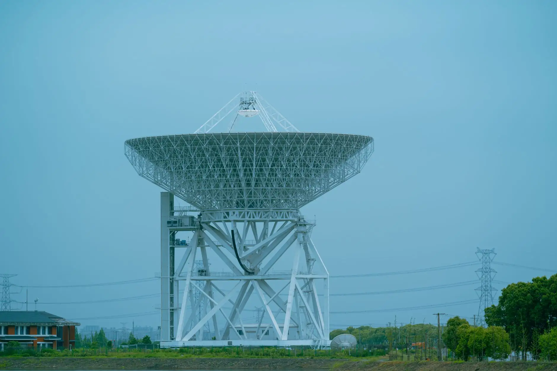 2024年广州商务出行机票选购策略：平衡成本与效率的实用指南