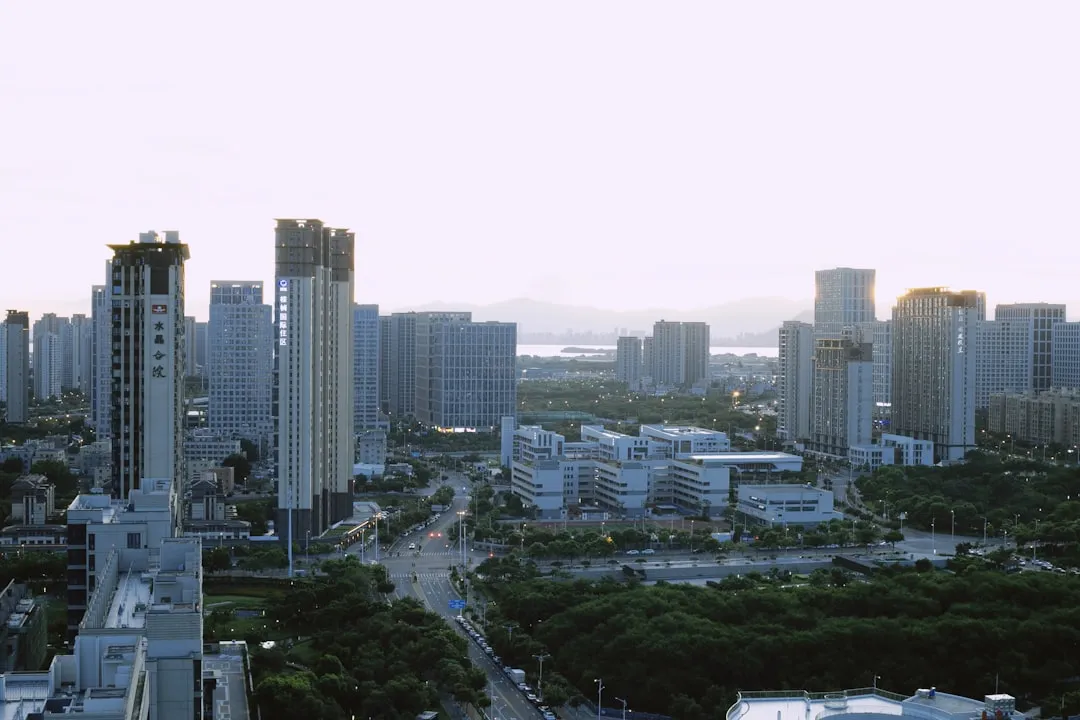 企业商旅服务中机票预订系统的技术架构与效率优势解析